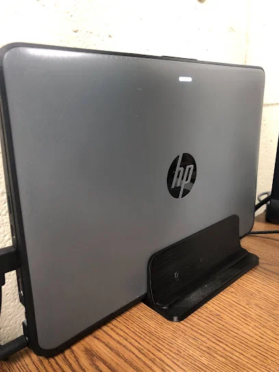 Giá Đỡ Laptop Dựng Đứng Có Thể Điều Chỉnh (Bản Remix Đơn) - Image 1