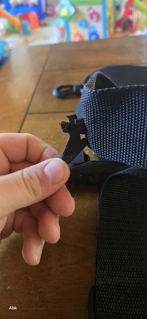 Móc khóa Carabiner cho dây đeo vai - Image 1