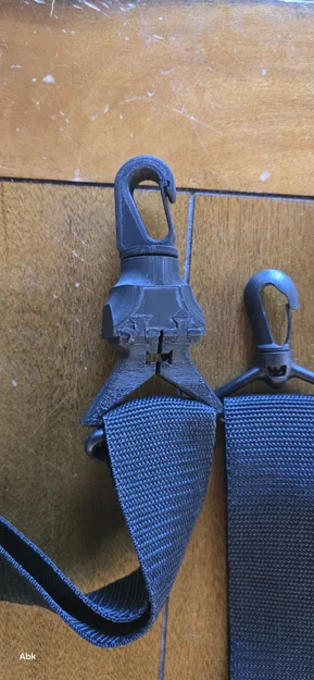 Móc khóa Carabiner cho dây đeo vai - Image 2