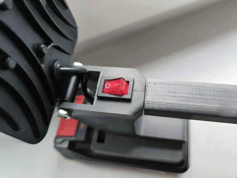 Đèn làm việc dùng pin Parkside với công tắc vuông - Image 1