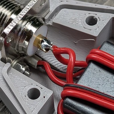 Hộp Balun 100W cho ăng-ten ngoài trời