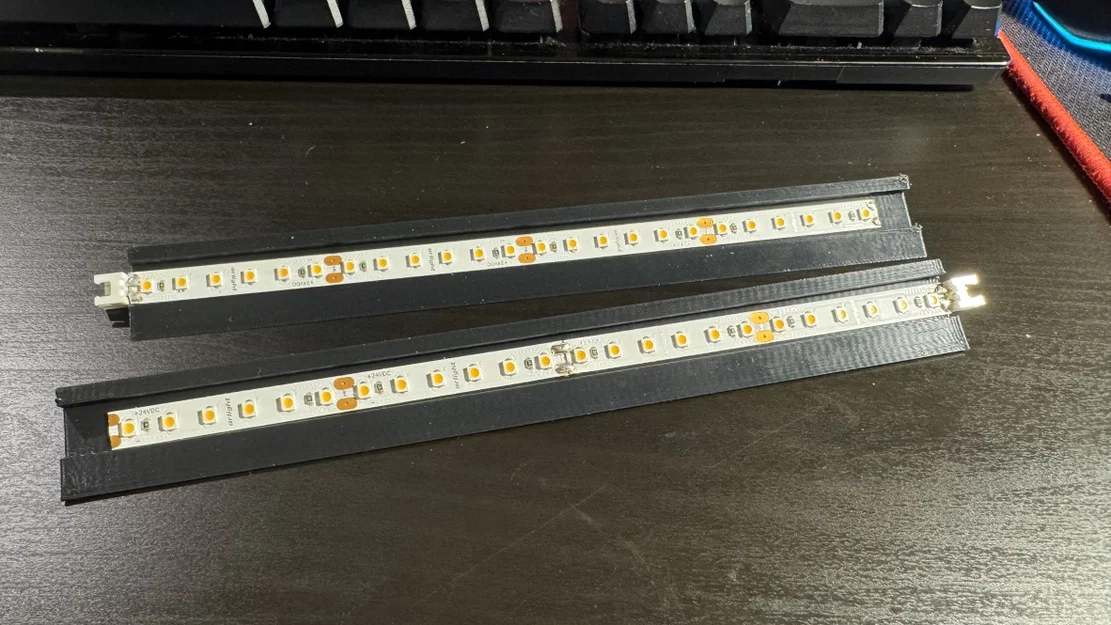 Thanh định hình đèn LED cho máy in 3D FlashForge AD5X - Image 1