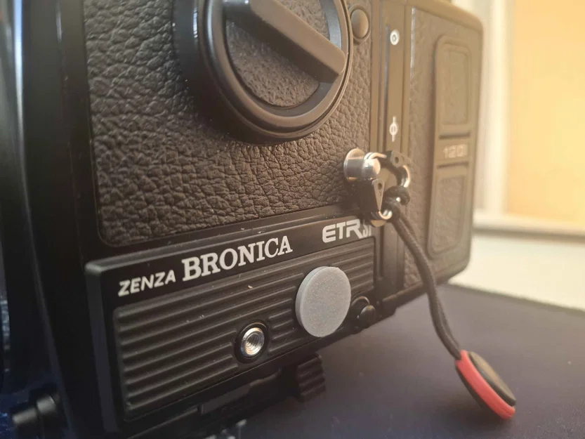 Nắp che cổng SCA cho máy ảnh Bronica ETRSi (3D Print) - Image 1