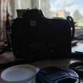 Kẹp giữ nắp ống kính máy ảnh (Lens Cap Clip) gắn dây đeo balo tiện lợi - Thumbnail 3