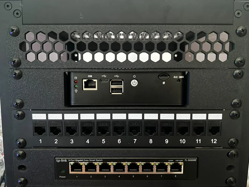 Ngàm gắn tủ rack 10-inch cho HUNSN RS34c - Phiên bản 1U & 2U - Image 1