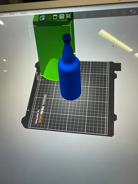 Mô hình 3D chiếc bình (bottle) đơn giản để trang trí và sáng tạo - Image 1