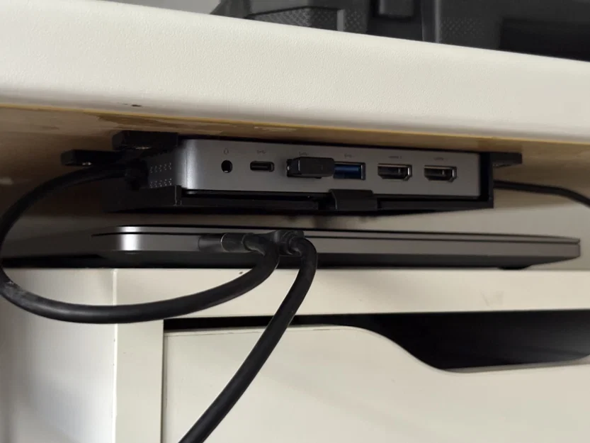 Ngàm gắn dưới bàn cho Hyper HyperDrive Dual 4K USB-C Hub - Image 1