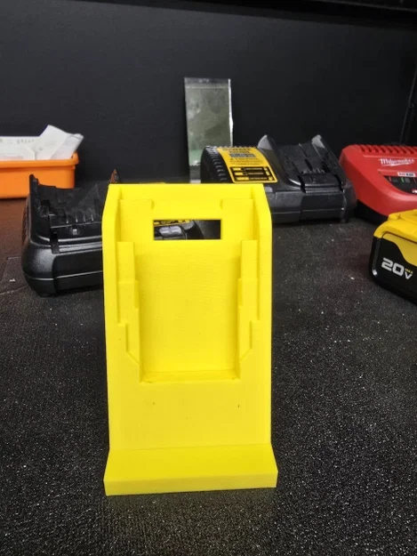 Giá đỡ pin Dewalt 20v tích hợp nam châm - Image 3