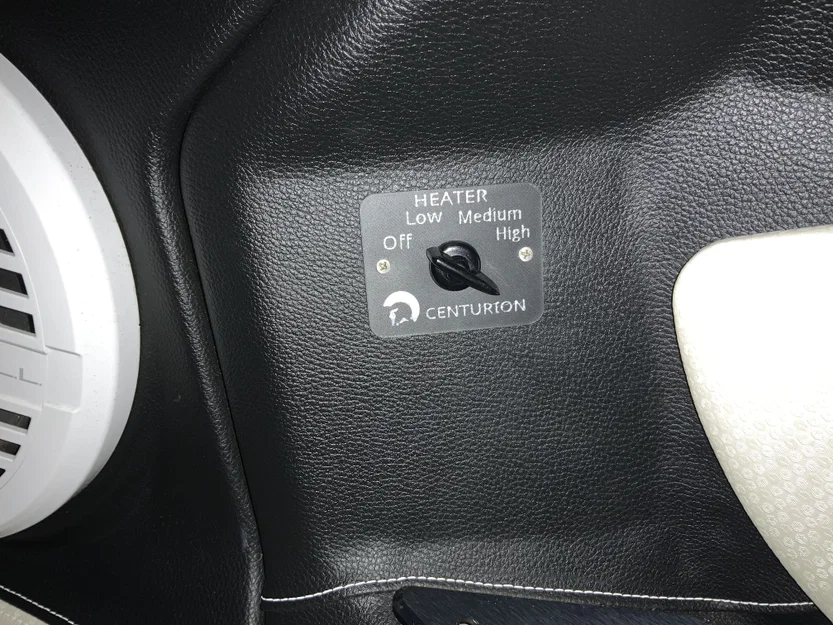Tấm ốp điều khiển hệ thống sưởi cho tàu Centurion Ri257 - Image 1