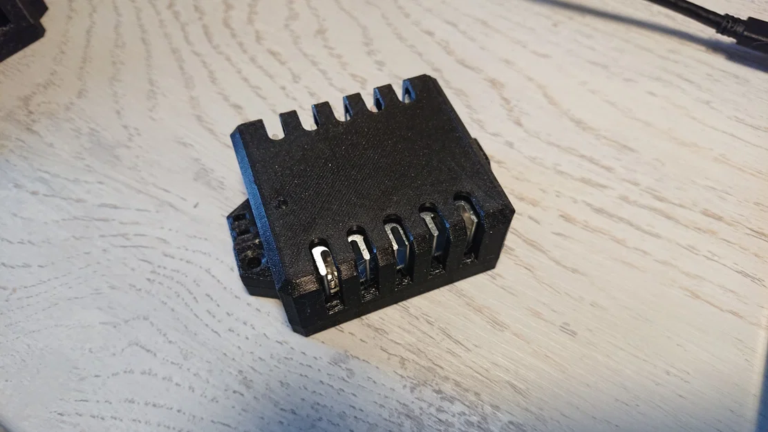 Vỏ hộp cho bộ chuyển đổi hạ áp DC-DC XL4016E1 - Image 8