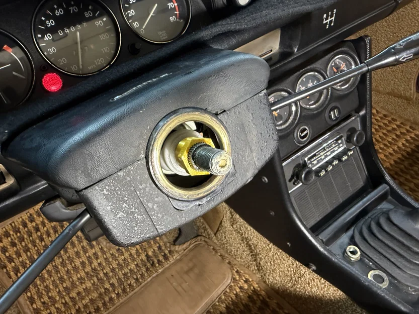 Cam trả xi-nhan cho BMW 2002 - Image 2