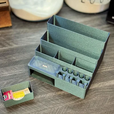 Hộp đựng dụng cụ thêu thùa
