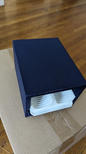 Bộ giá để viên nén Nespresso Vertuo có chốt căn chỉnh - Image 1