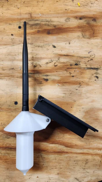 Vỏ hộp trạm lặp LoRa gắn cột chảo vệ tinh kèm giá đỡ pin năng lượng mặt trời - Image 3