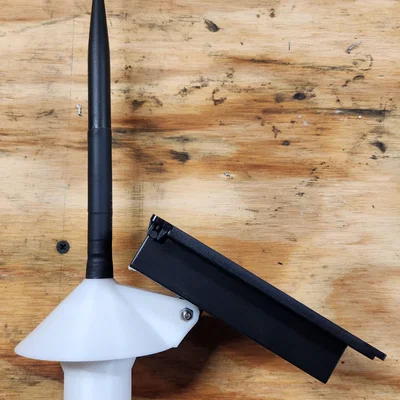 Vỏ hộp trạm lặp LoRa gắn cột chảo vệ tinh kèm giá đỡ pin năng lượng mặt trời