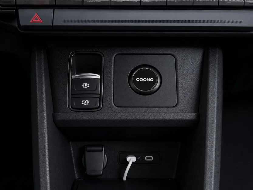Khay gắn Ooono cho hộc nhỏ trên xe Renault 5 E-tech - Image 1