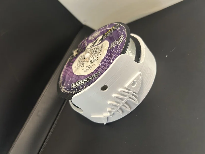 Dụng cụ hỗ trợ cuốn dây câu Fishing Line Respooler in 3D - Image 1
