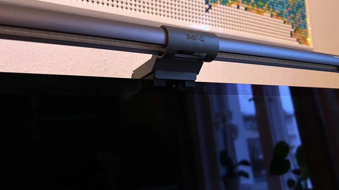 Ngàm gắn BenQ Screenbar Halo cho Apple Studio Display (In 3D) - Image 2