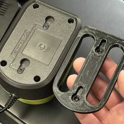 Giá treo tường ngược cho bộ sạc Ryobi (RC18120)