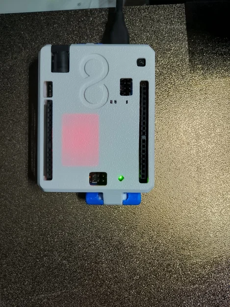 Vỏ hộp Arduino UNO R4 WIFI (Khớp gài/Bản lề & Khóa) - Image 3