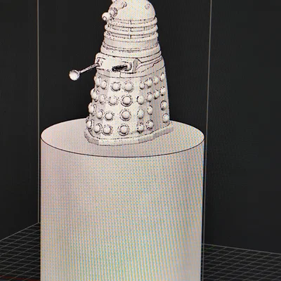 Mô hình Dalek trang trí cuộn giấy vệ sinh cho fan Doctor Who