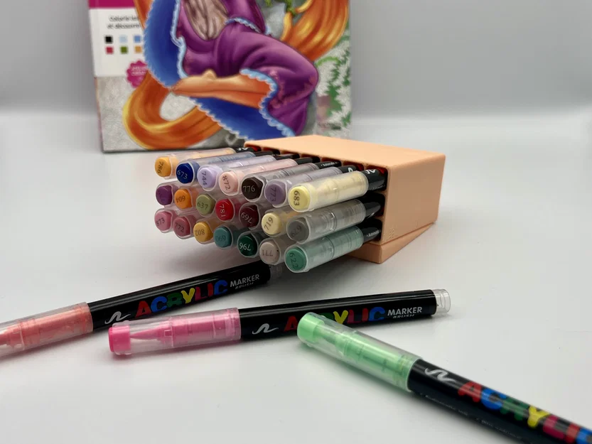 Kệ Đựng Bút Acrylic 21 Khe Cho Bút 11mm - Phụ Kiện Tô Màu Sách Công Chúa Disney - Image 1