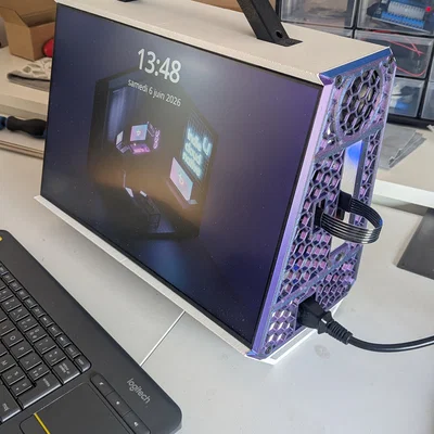 The Lanboy - Vỏ case di động cho máy arcade BC250