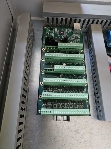 Bộ đế gắn DIN Rail cho board điều khiển Mesa 7I95T chuyên dụng - Image 1