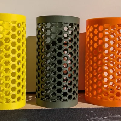 Giá treo ống giảm thanh gắn nam châm họa tiết Hex