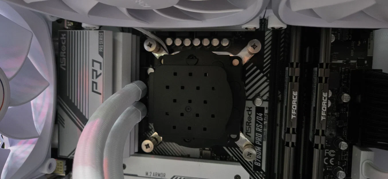 Nắp che bơm AIO DeepCool LT520 - Image 3