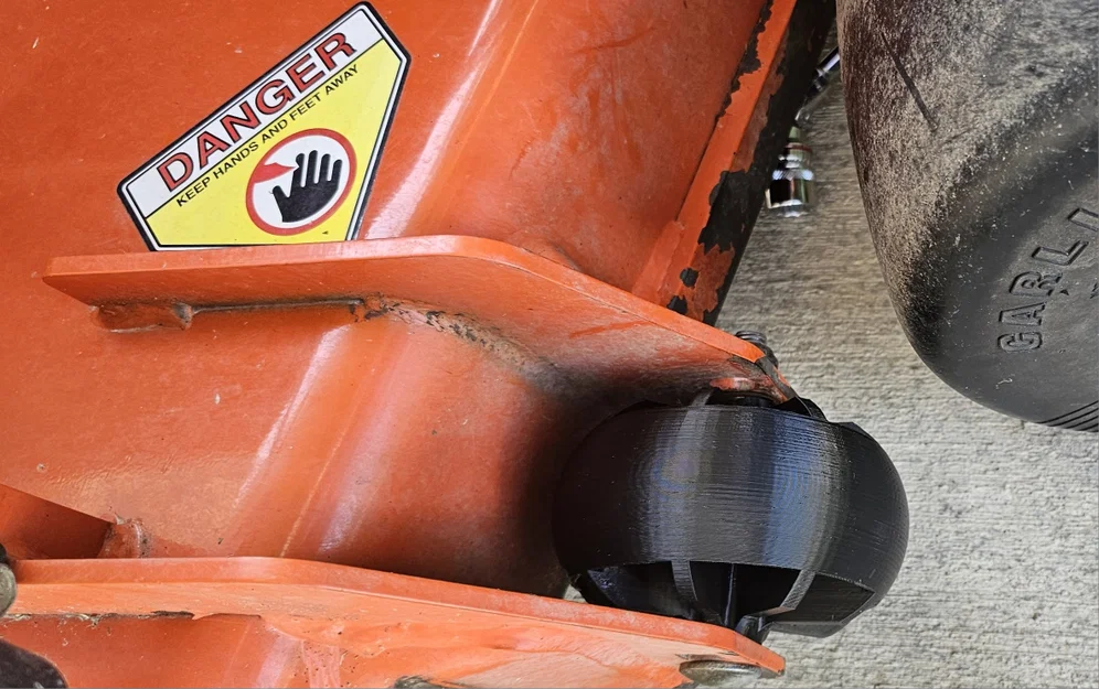 Con lăn chống cạ sàn cho deck máy cắt cỏ (Mower Anti-Scalp deck rollers) - Image 1