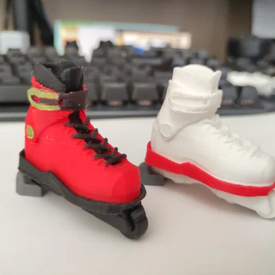 Móc khóa đồ chơi Roces M12 Inline Skate (toy keyholder)