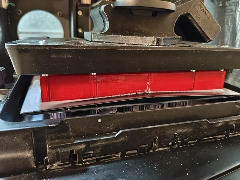 Elegoo Saturn 4 Ultra: Build Plate Resin Blocker - Image 1
