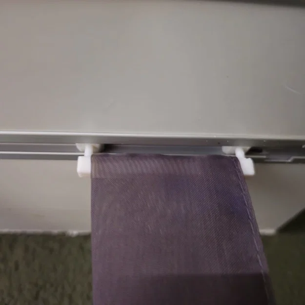 Curtain Loop Glider – Mượt Mà & Đáng Tin Cậy - Image 1