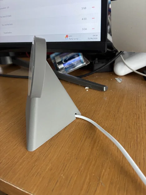 Giá đỡ điện thoại MagSafe StandBy (MagSafe Standyby Phone Stand) - Image 3