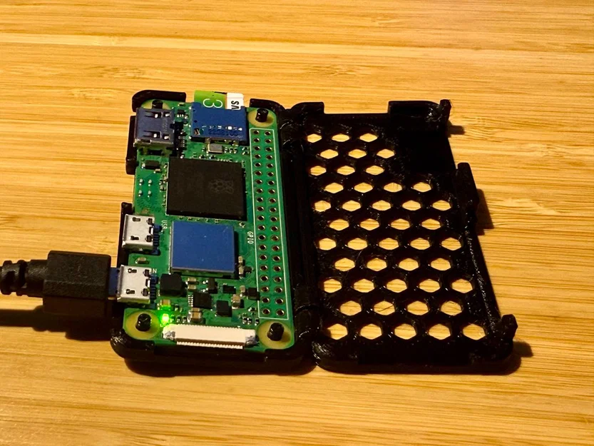 Vỏ Case 3D Raspberry Pi Zero 2 W Có Thông Gió Tổ Ong (Hinged) - Image 3