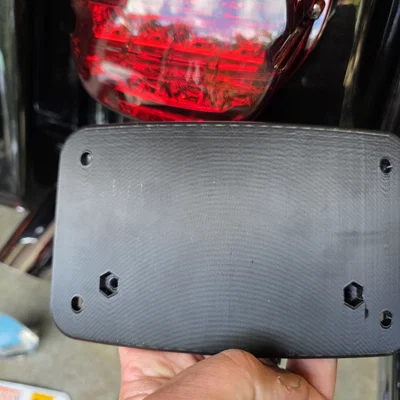 Pát Dời Biển Số Cho Harley Touring (License Plate Bracket)