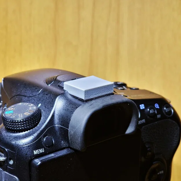 Nắp che Hot Shoe Auto-Lock cho Sony Alpha (a57, a77, a65, a55, a37) - Image 2