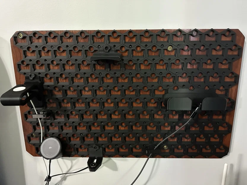 Giá treo Apple Watch tiện lợi cho hệ thống bảng treo GOEWS - Image 2