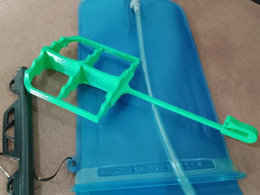 Dụng cụ 3D in làm khô túi nước Hydration Bladder Dryer tiện lợi - Image 1