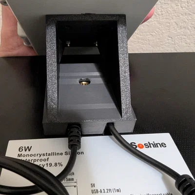 Giá đỡ tấm pin năng lượng mặt trời Soshine USB 6W