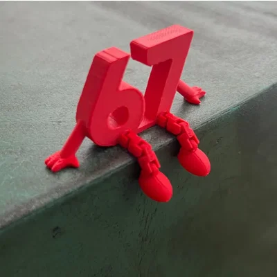 Mô hình con số 67 cách điệu ngộ nghĩnh trang trí để bàn