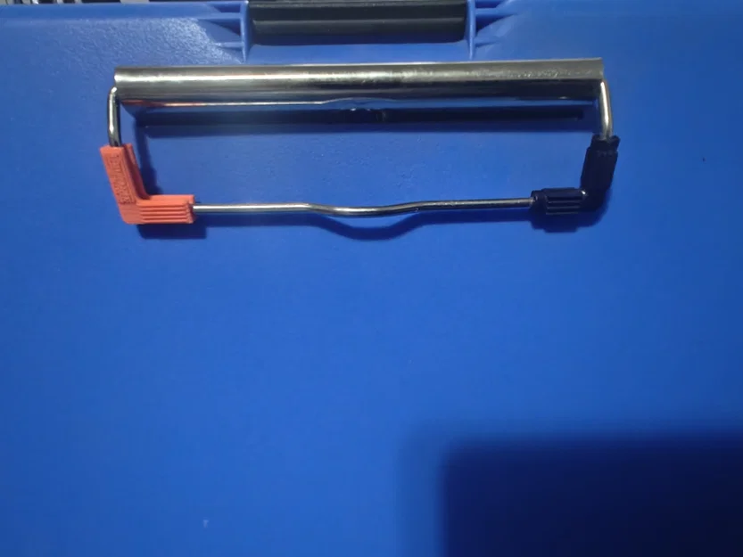 Bộ phận thay thế miếng đệm kẹp bảng tài liệu (Clipboard Grip) in 3D - Image 1