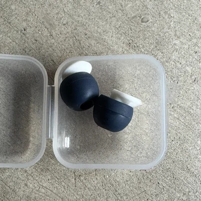 Tay cầm hỗ trợ nút bịt tai (Earplugs Handle) - Thiết kế in 3D nhỏ gọn