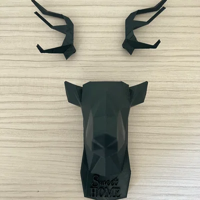 Móc treo chìa khóa hình đầu hươu phong cách Low Poly