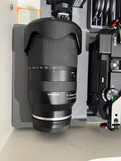 Khay đỡ ống kính Tamron 18-300mm chuẩn Gridfinity 3x4 - Image 1