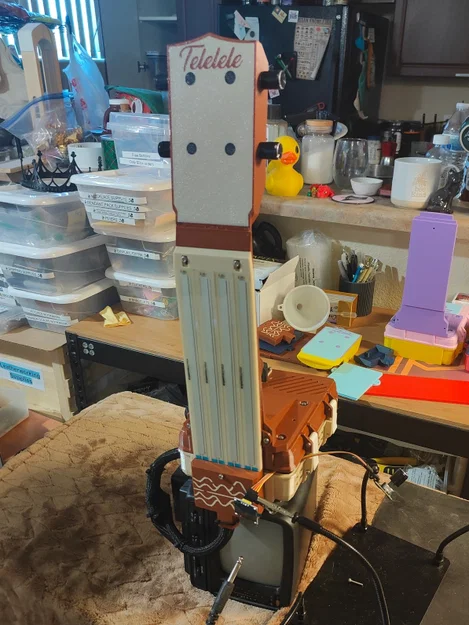 CRTelelele V1 - Đàn Ukulele Synth kết hợp tivi CRT - Image 6