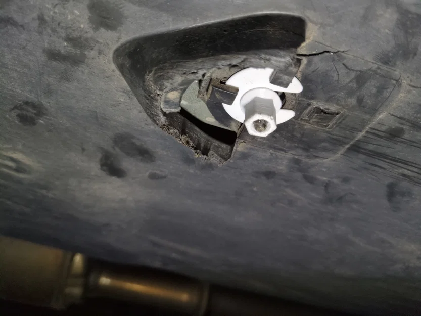 Ốc vít tấm chắn bùn hoặc ốp gầm cho xe Citroen DS3 - Image 1