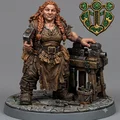 Mô hình Nữ thợ rèn người lùn (Dwarven Female Blacksmith) - Thumbnail 2
