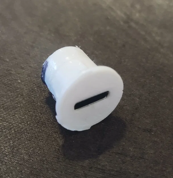Vỏ bọc cổng sạc USB Type-C gắn bảng điều khiển (lỗ khoét 11mm) - Image 1
